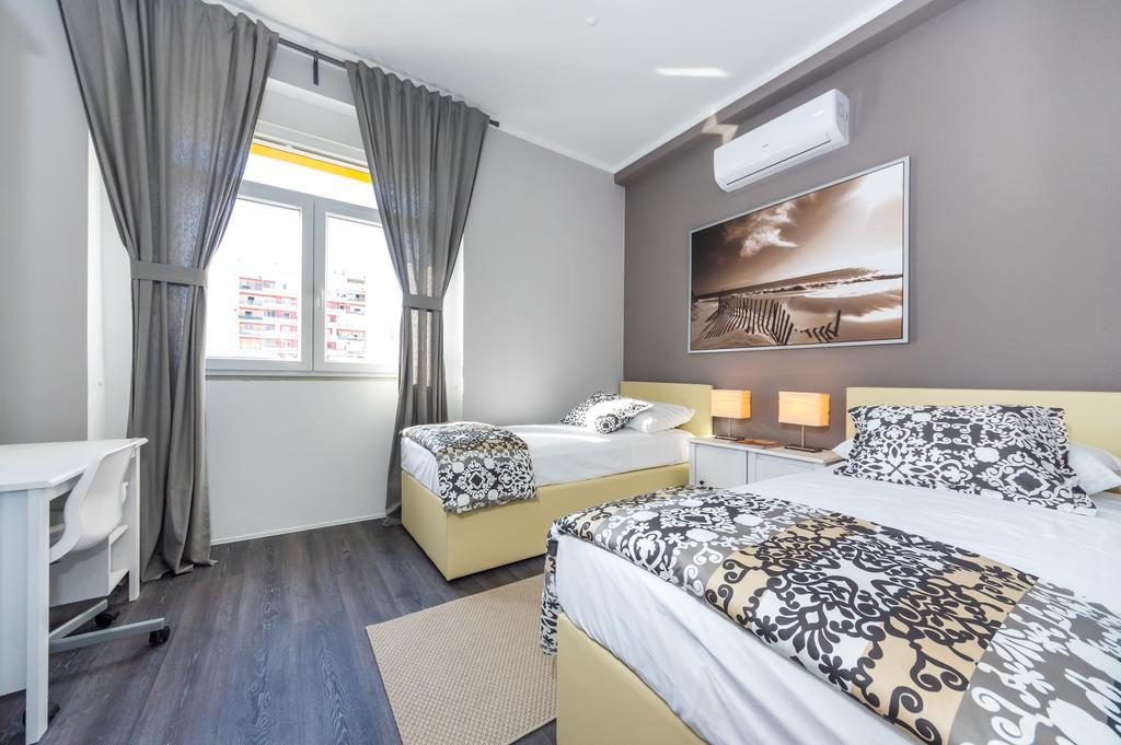 Harbour Lounge Apartment Zara Esterno foto
